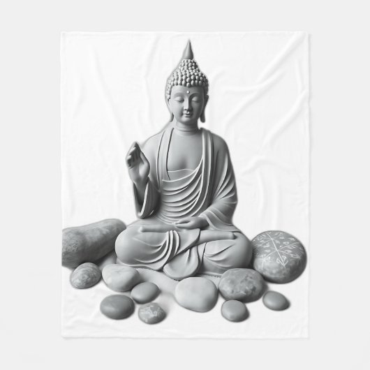 石と植物が生えた穏やかな仏像 フリースブランケット (正面)