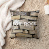 石の壁の積み上げ岩Youロックカスタム文字 クッション (ブランケット)