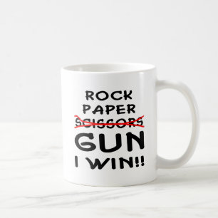 石の私が勝つペーパーはさみ銃 コーヒーマグカップ