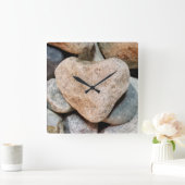 石の自然なハート形の石のハート スクエア壁時計 (ホーム)