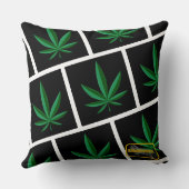 石を投げる人の枕 クッション (裏面)