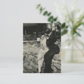 石キスをする壁に ポストカード (スタンド正面)