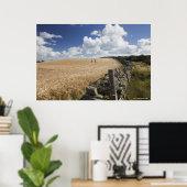 石垣に沿って建てられた有刺鉄柵 ポスター (ホームオフィス)