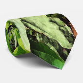 石垣のそばの黒い目のサザンズ ネクタイ (ロール)