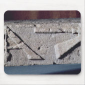 石工の楽器を描写するレリーフ、浮き彫り マウスパッド (正面)