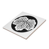 石持ち地抜き蔦 タイル (側面)