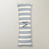 石板グレー&アンティークホワイトストライプモノグラムのズ ボディピロー (裏面 (縦))