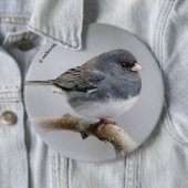 石板色の濃い目のスズメバチ 缶バッジ (インサイチュ)