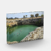 石灰岩の崖とエメラルドグリーンの水面 フォトブロック (左)