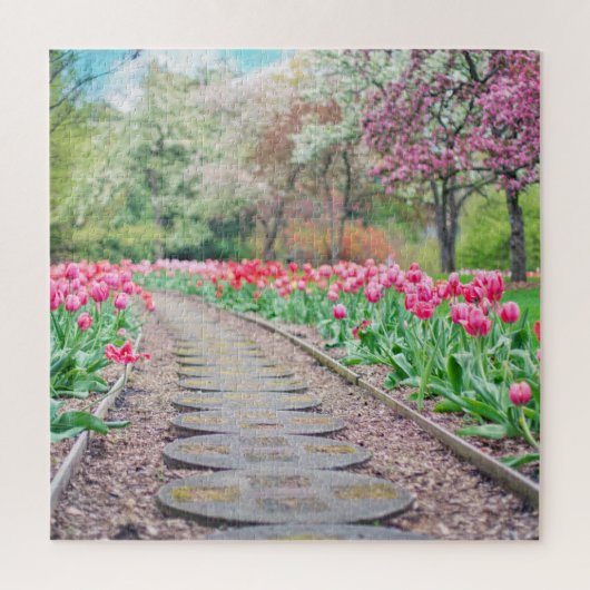 石畳の歩道に沿った春の花 ジグソーパズル (縦)