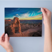 石造りのアーチ チラシ (手)