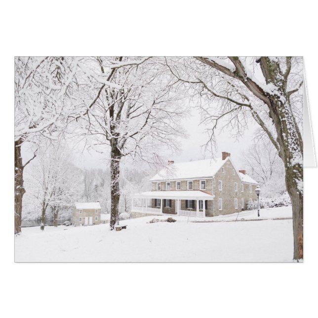 石造りの大邸宅はまだ雪で収容し、 (正面横)