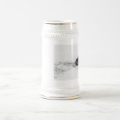 砂がなくなってきている ビールジョッキ (中央)