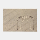 砂に裸足の足跡 ドアマット (正面)