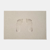 砂に裸足の足跡 ドアマット (正面)