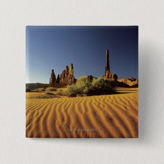 砂のさざ波、種族記念碑の谷 缶バッジ (正面)