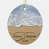 砂のオーナメントのパーソナライズなハート セラミックオーナメント (左)