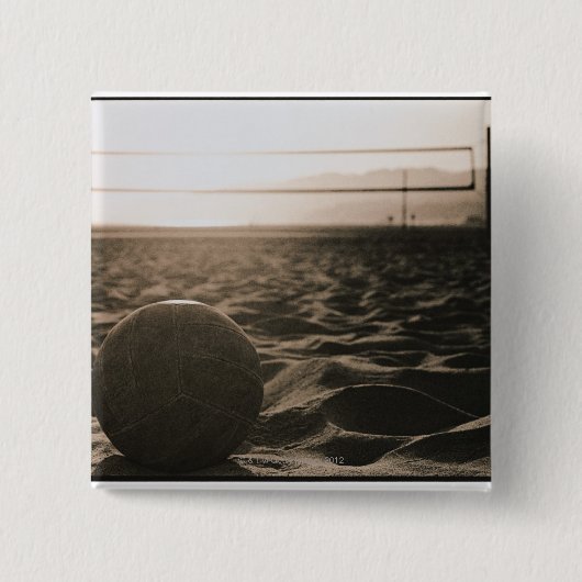 砂のバレーボール 缶バッジ (正面)