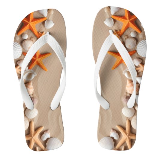 砂のビーチの貝殻、ヒトデ、小石 ビーチサンダル (フットベッド)
