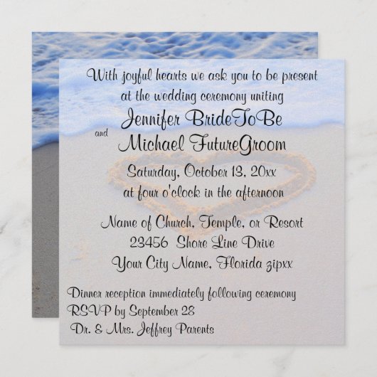 砂のビーチ結婚式のロマンチックなハート 招待状 (正面/裏面)