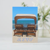 砂のビーチ結婚式の椅子 出欠カード (スタンド正面)