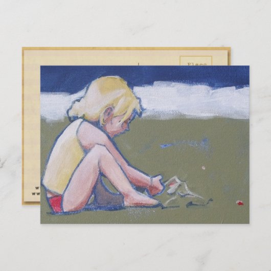 砂のビーチ遊の小さな女の子 ポストカード (正面/裏面)