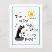 砂のワインの足指を手のおもしろいビーチ猫 ポストカード (正面)