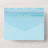 砂の上にハートを持つ結婚ビーチ オールインワン招待状 (裏面)