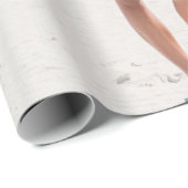 砂の上にビキニを立てている女性 ラッピングペーパー (ロールコーナー)