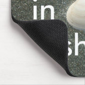 砂の中の美しい貝殻:塩辛いお土産 マウスパッド (コーナー)