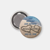 砂の中の2つのハートは、日付マグネットを保存 マグネット (正面/裏面)