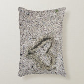 砂の写真のロマンチックなハート アクセントクッション (正面(垂直))