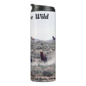 砂の洗面器の野生の馬の戦士旅行 タンブラー (回転右)