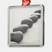 砂の石 メタルオーナメント (左)