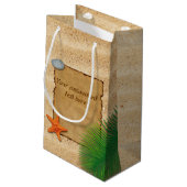 砂の背景の羊皮紙 – 小抱き枕 スモールペーパーバッグ (裏面アングル)