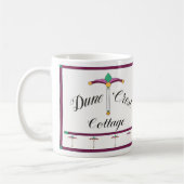 砂丘頂上のコテージのマグ コーヒーマグカップ (左)