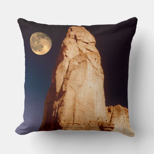 砂岩Pinacle クッション (正面)