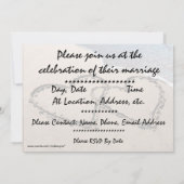 砂浜に二つのハート　ビーチウェディングのご案内 招待状 (裏面)