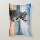 砂浜に座るコアラ アクセントクッション (正面(垂直))