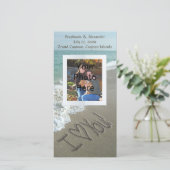 砂浜に書かれた「愛してる」フォトカード 案内状 (スタンド正面)