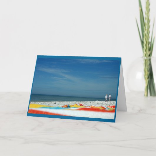 砂浜のカップル 招待状 (正面)