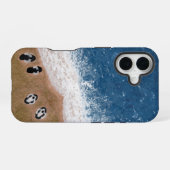 砂浜のビーチサンダル iPhone 16ケース (裏面横)