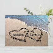 砂浜の二つのハートのビーチウェディング招待状 招待状 (スタンド正面)