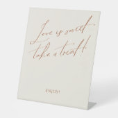 砂漠お洒落 |ベージュ結婚の愛は甘い 台座サイン (正面)