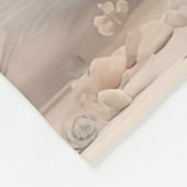 砂漠にサドルを持つラマ フリースブランケット (角)