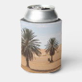 砂漠のオアシス：サハラヤシの風景。 缶クーラー (缶裏面)