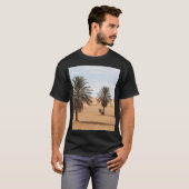 砂漠のオアシス：サハラヤシの風景。 Tシャツ (正面フル)