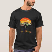 砂漠のオフロードアドベンチャー Tシャツ (正面)