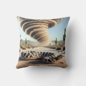 砂漠のダストデビルを持つラトルズナーク クッション (裏面)