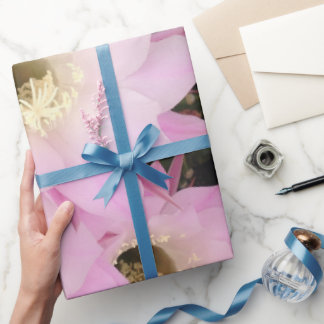 砂漠のピンクの花びら ラッピングペーパー